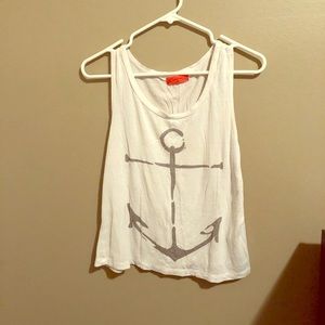 White gray muscle tank